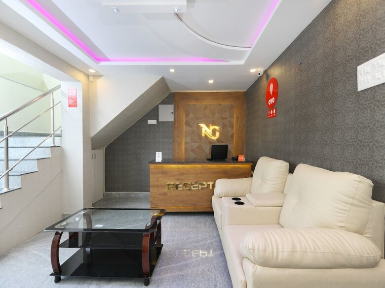 Hotel Oyo 14735 Nakshatra Grand
