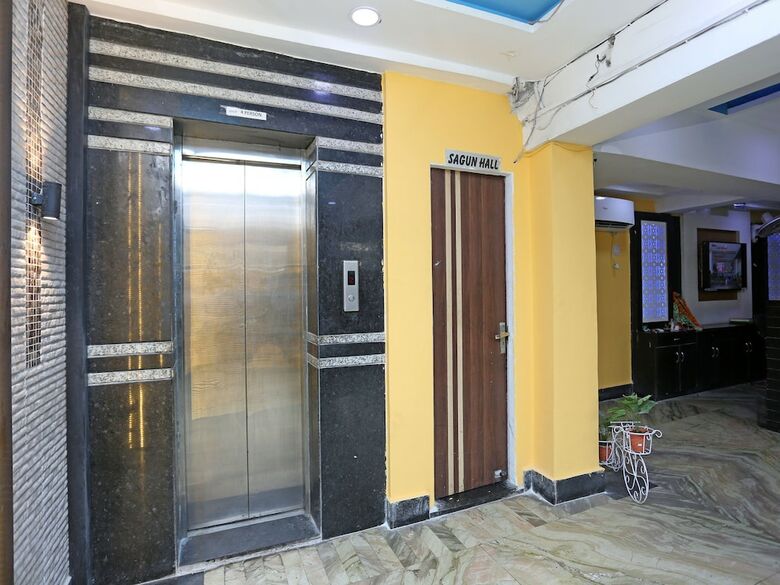 Oyo 13125 Hotel Gwal Palace