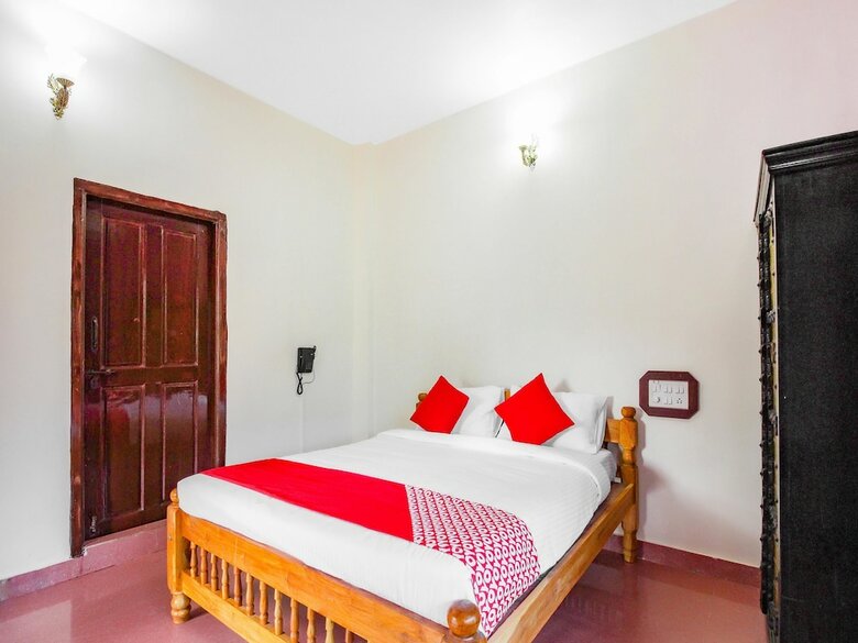 Hotel Oyo 11961 Breezee Homes
