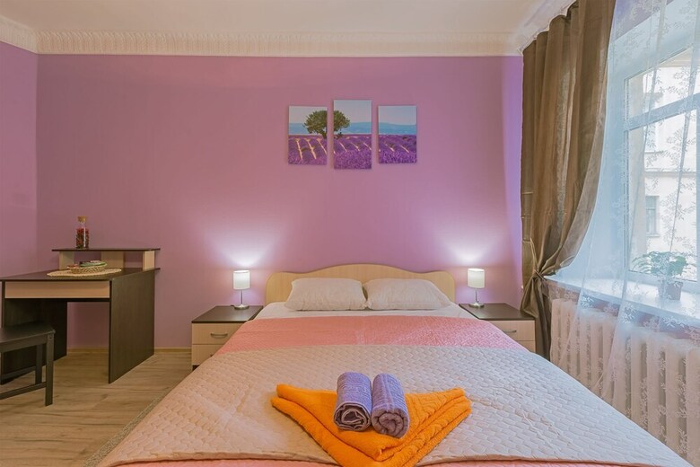 Apart-hotel On Marata 28