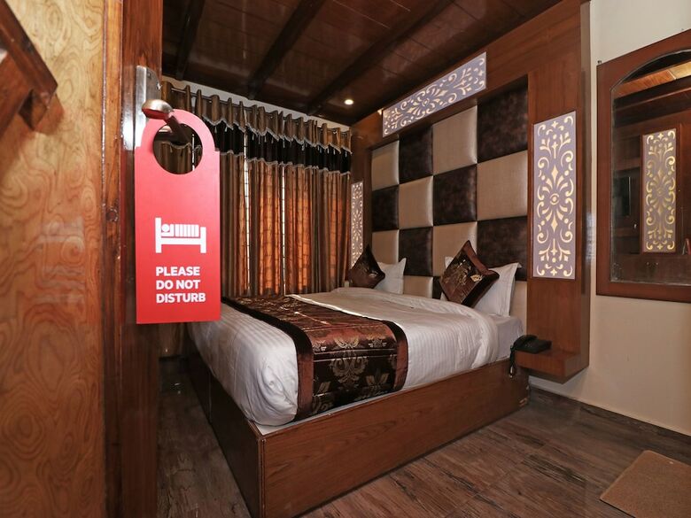 Hotel Oyo 13654 Krishiv Residency
