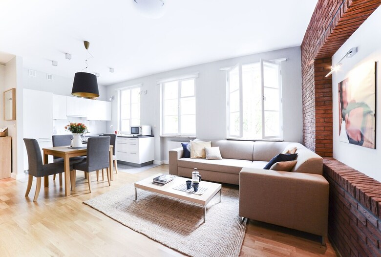 Spacious Apartment In The Old Town