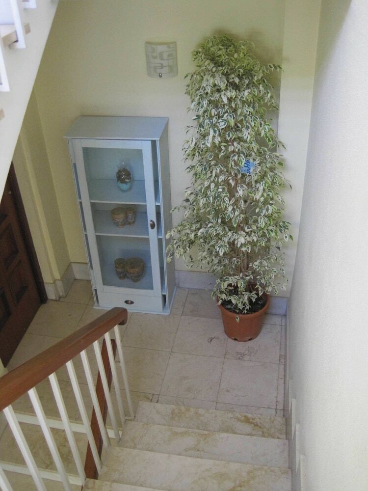 Hotel Rafaela Guest House