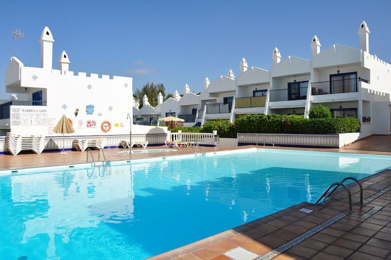 Apartamentos Mari House