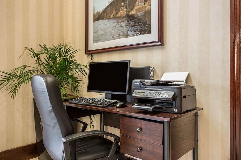 Hotel Comfort Inn & Suites Ft. Jackson Maingate
