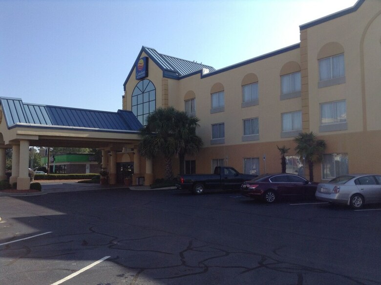 Hotel Comfort Inn & Suites Ft. Jackson Maingate