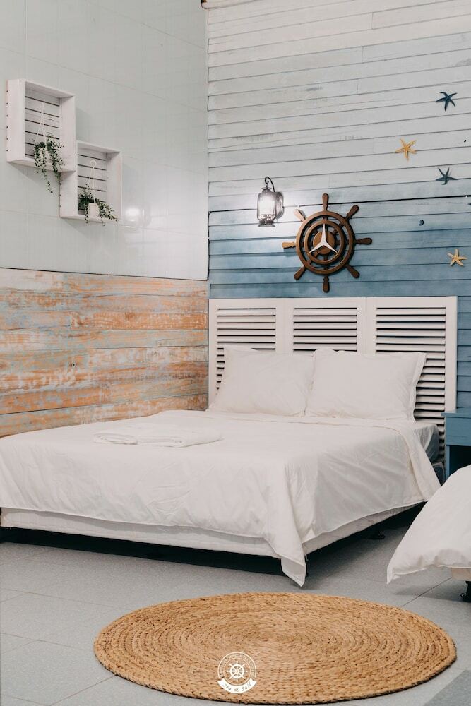 Hotel Sea & Sail Hostel