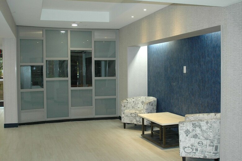 Hotel Ecco Suites, Bw Signature Collection