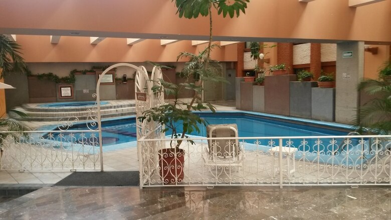 Hotel Country Plaza