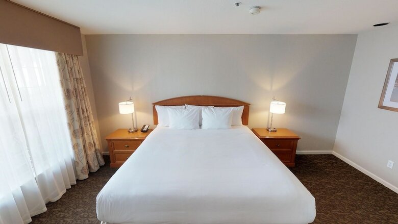 Chase Suite Hotel Brea
