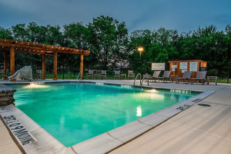 Hotel Holiday Inn Express And Suites Denton South