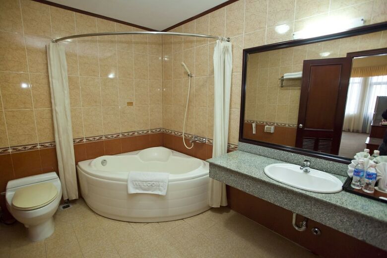Asean Halong Hotel
