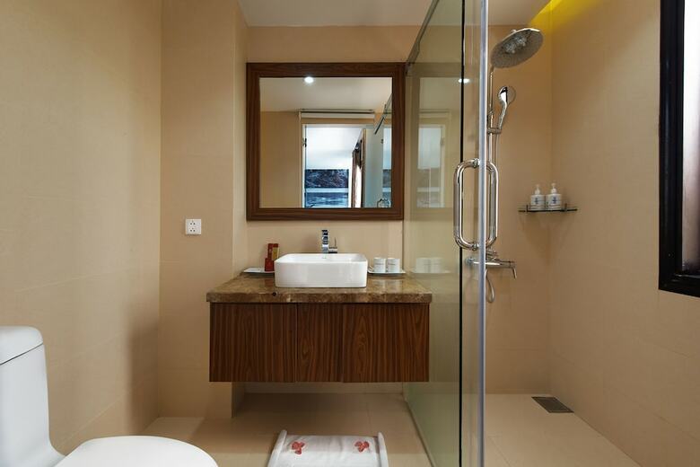 Vinh Hung 2 City Hotel