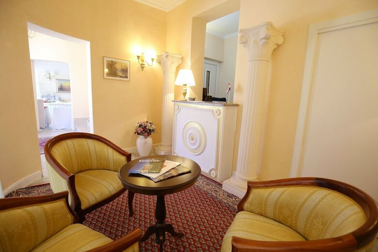 Hotel Villa Triana