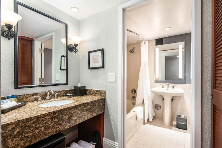 Miami Lakes Hotel