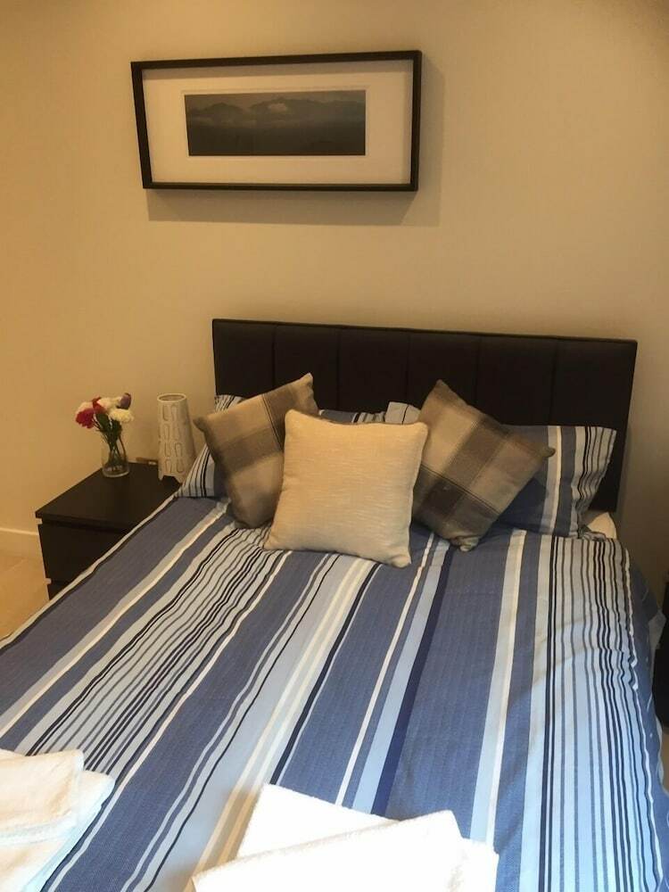 Modern Apartment By Creatick