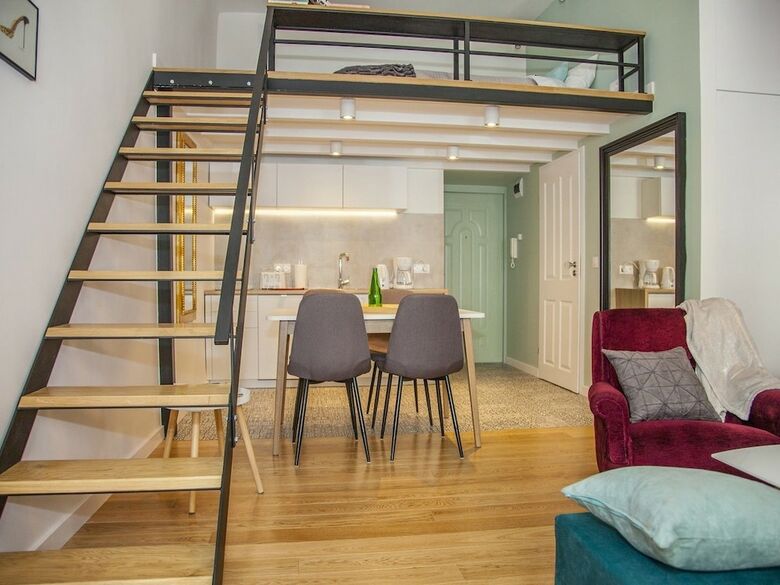 Bc7 Apartments