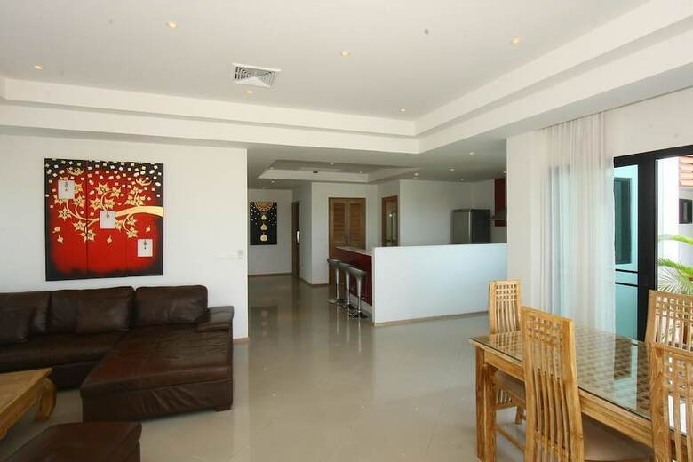 Apartamentos Surin Sabai
