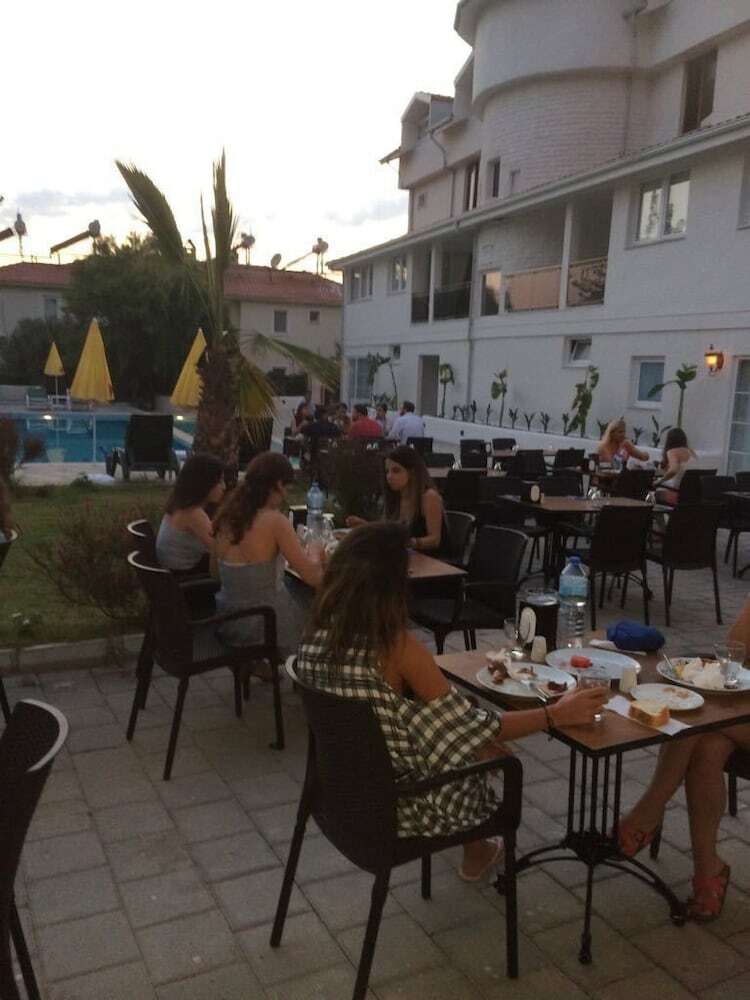 Hotel De Huzur