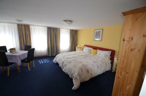 Hostal G�stehaus Priester