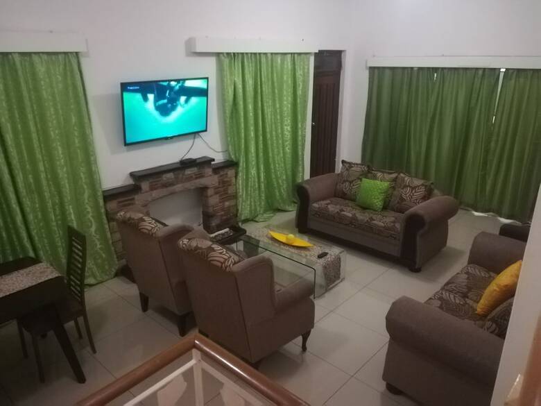 N-self Catering Lodge
