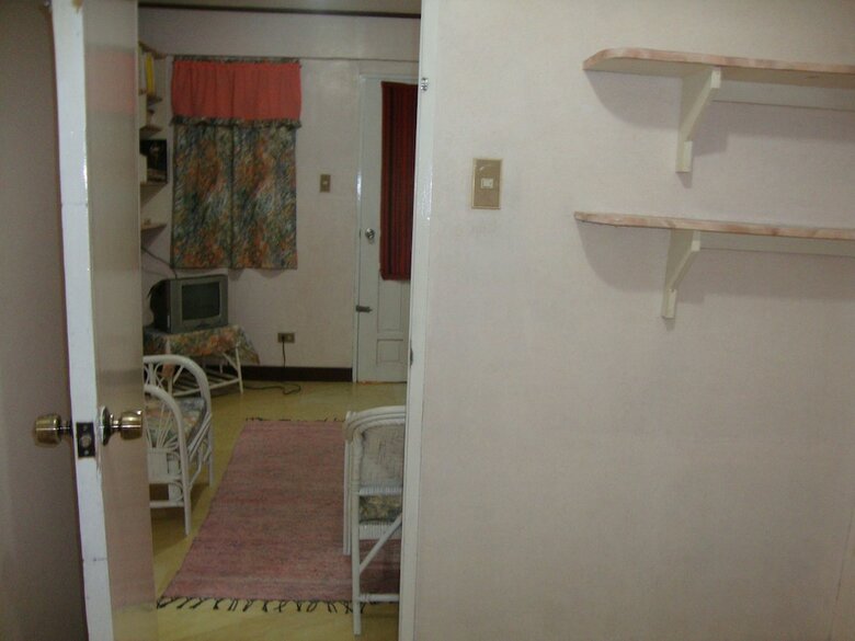 4 Br Unit 1 Jefrell Apartments