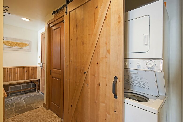 Lift Lodge Condo