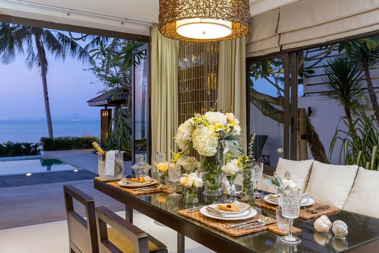 Hotel The Sea Koh Samui Beachfront Resort & Spa