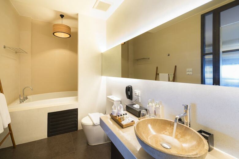 Hotel The Sea Koh Samui Beachfront Resort & Spa