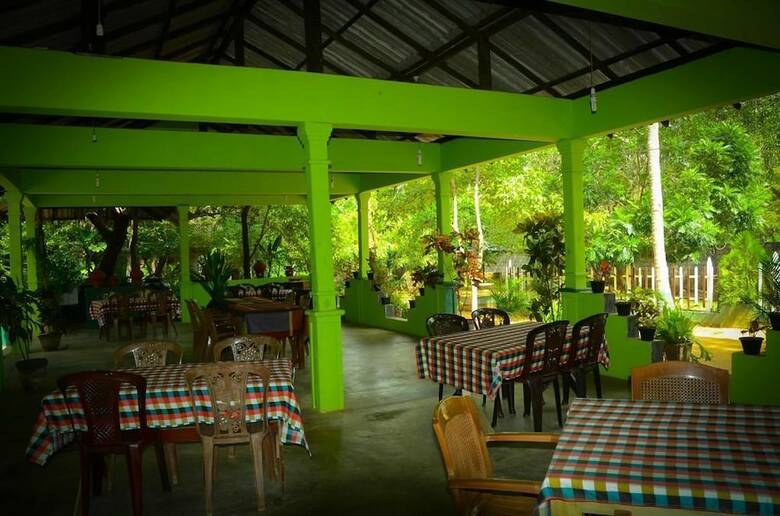 Hotel Paradise Guest House