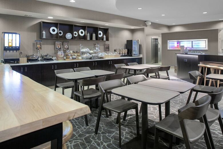 Hotel Springhill Suites Memphis East / Galleria