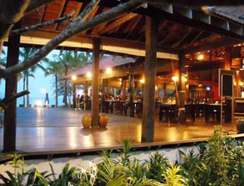 Hotel Sutra Beach Resort