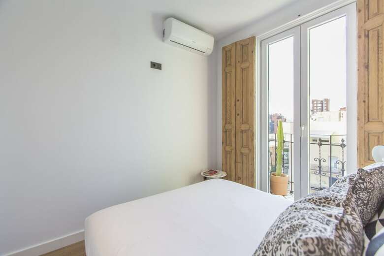 Apartamentos Dobo Homes Juan Bravo