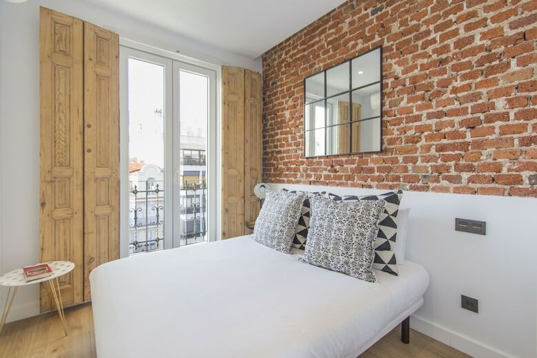 Apartamentos Dobo Homes Juan Bravo
