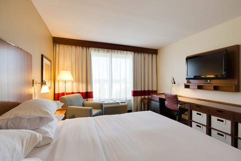 Doubletree By Hilton Hotel Raleigh-cary