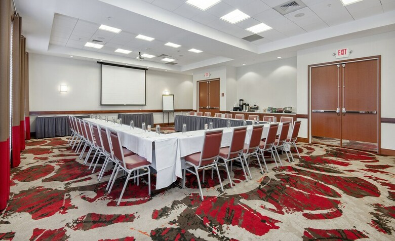 Doubletree By Hilton Hotel Raleigh-cary