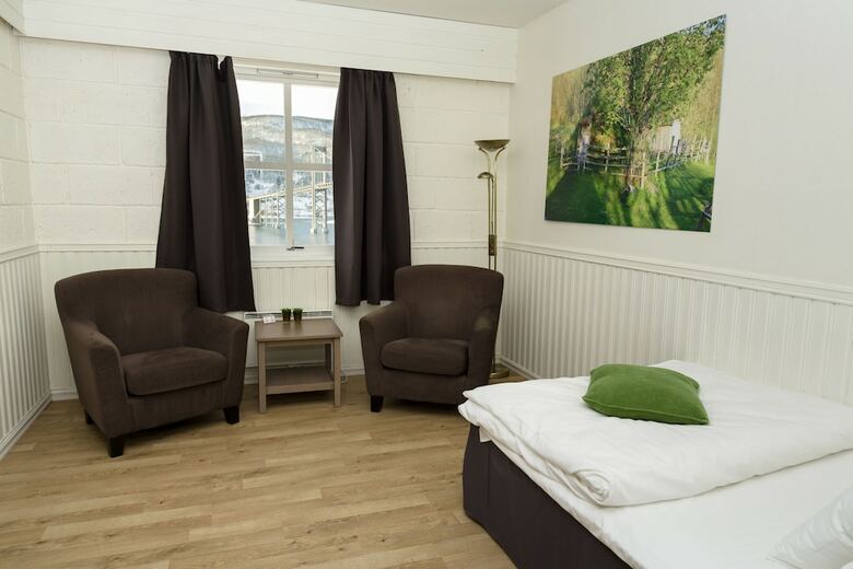 Tjeldsundbrua Kro & Hotell