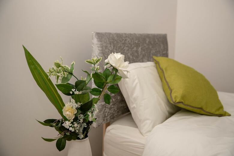 Fantastic Bradford Townhouse 6 Bedrooms