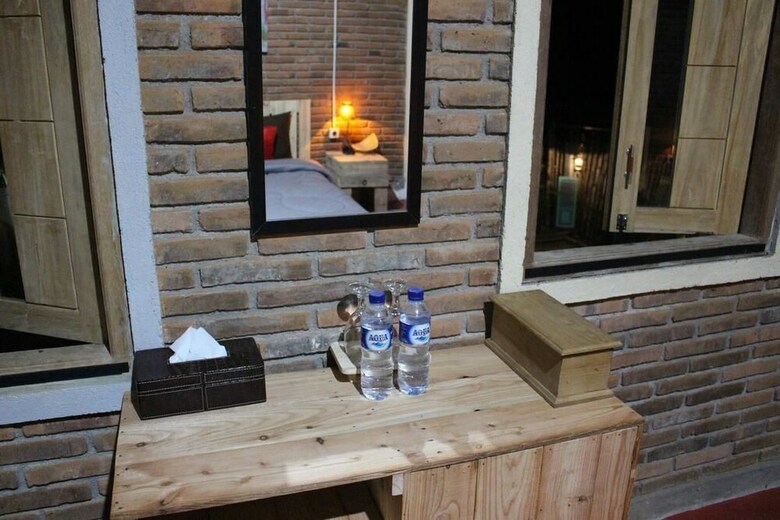Hotel Omah Kulon Cabins And Pool