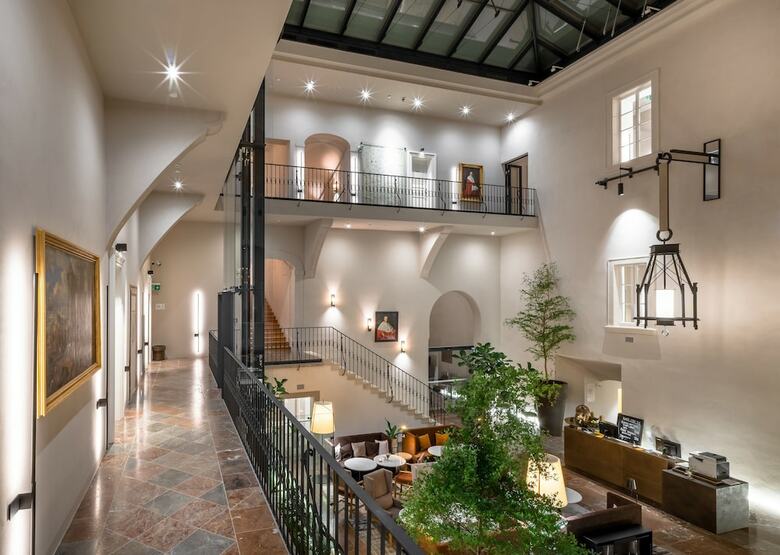 Hotel Chateau Clara Futura