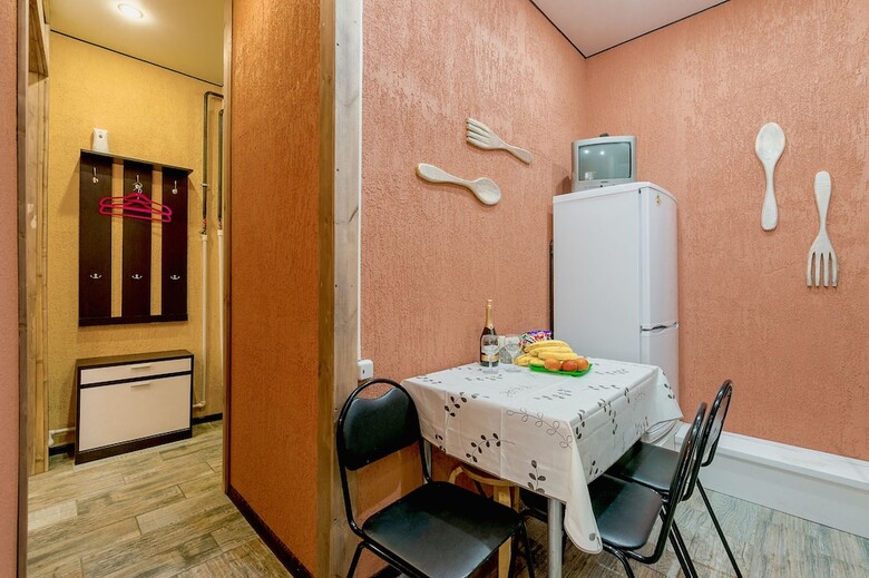2 Bedroom Apartment On Nevsky 135