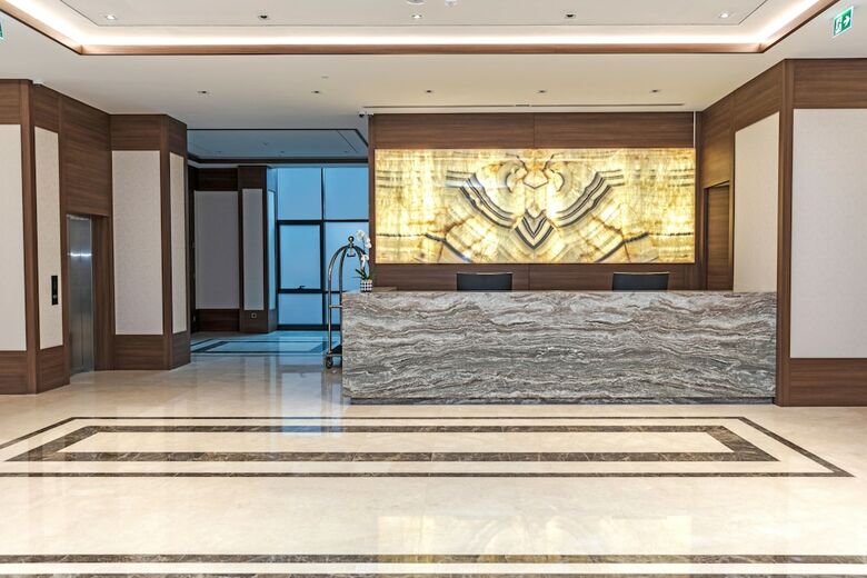 Hotel Ramada By Wyndham Beylikduzu