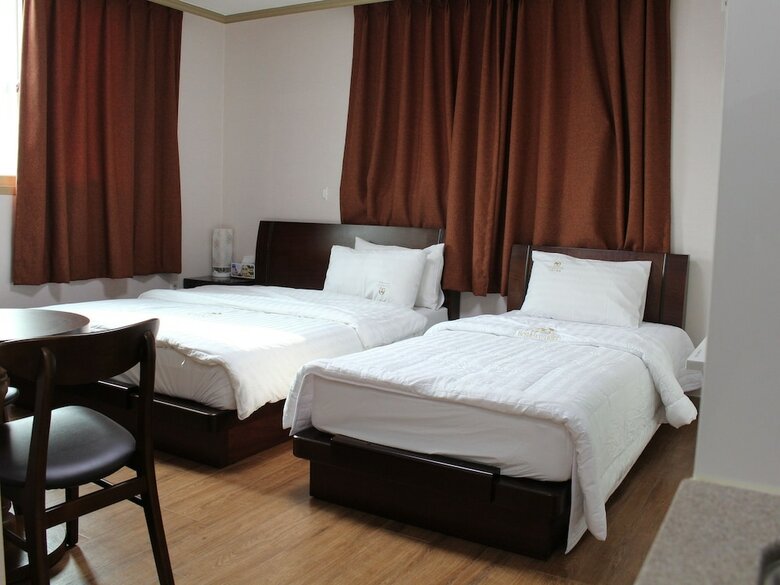 Apartamentos Crystal Residence Hotel