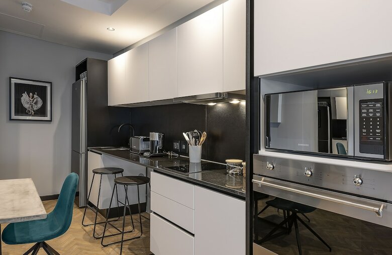 Aparthotel The Onyx Apartment Hotel