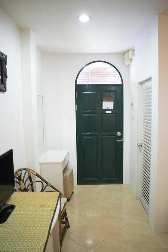 Hotel Baan Orasa 88