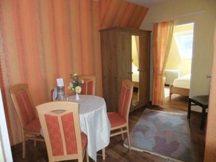 Hostal Hotel Strandhof M�hnesee