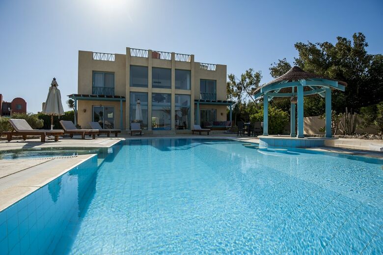 Stunning Golf Villa In El Gouna