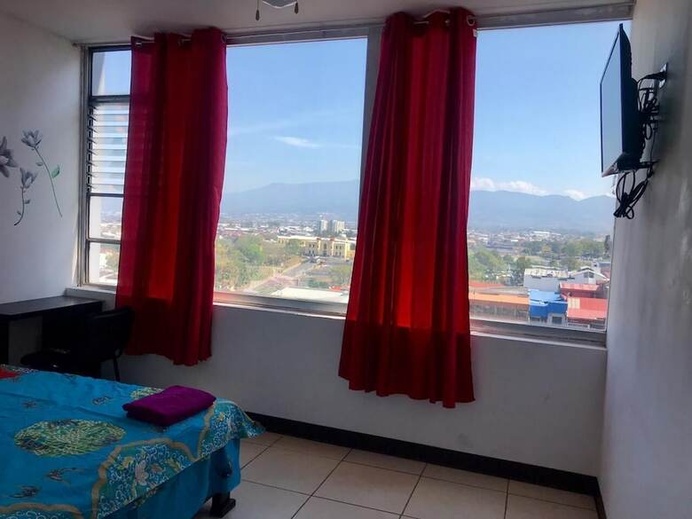 Hotel La Fortuna Roja