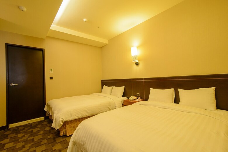 San Hua Hotel