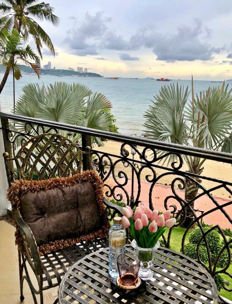 Hotel Lk Emerald Beach